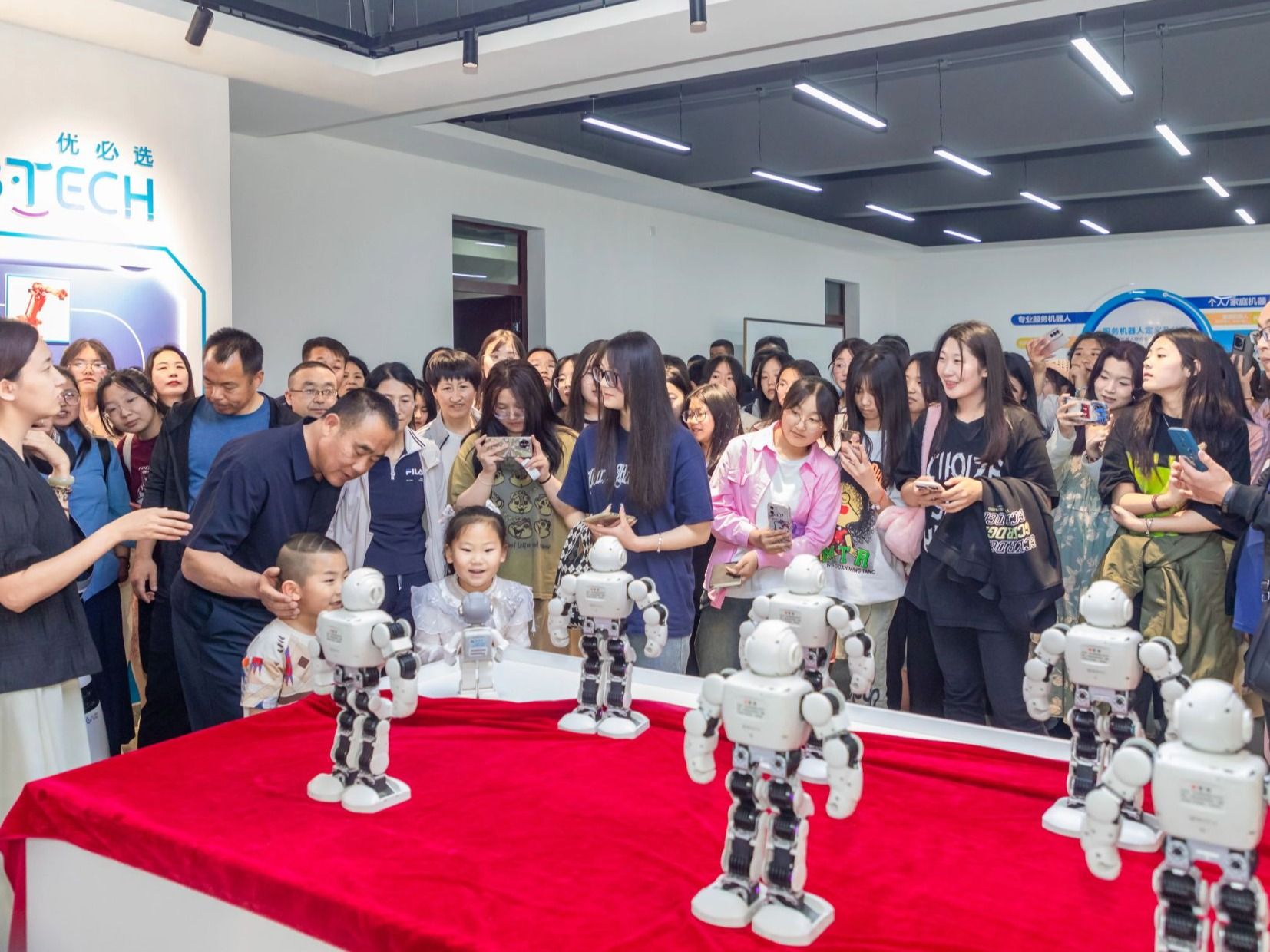 沉浸式体验研学，直击beat365在线唯一官网2024校园开放日现场